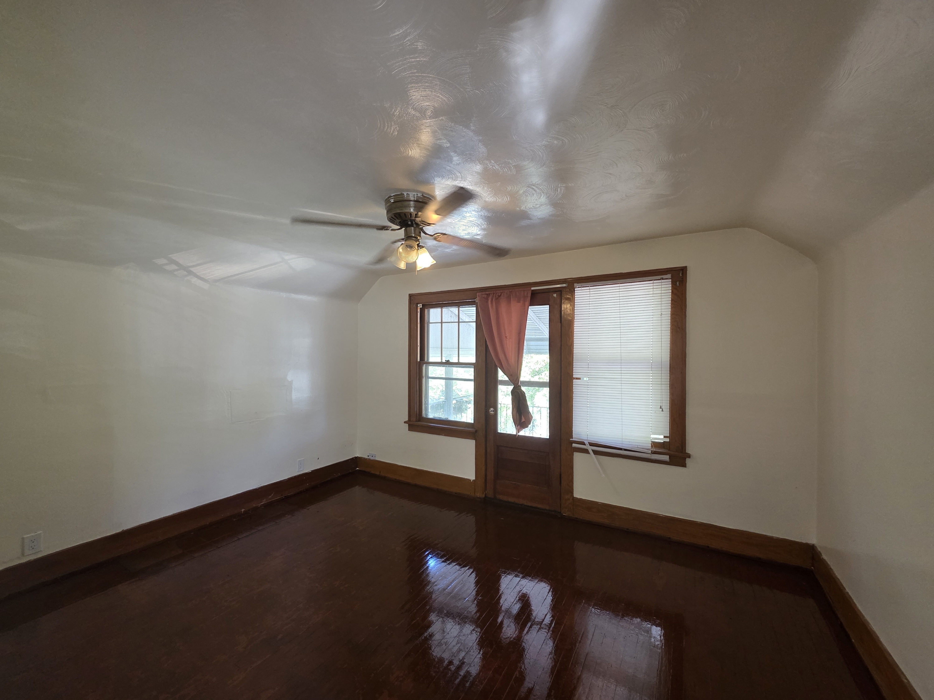 549 Lisbon Avenue - APT 2