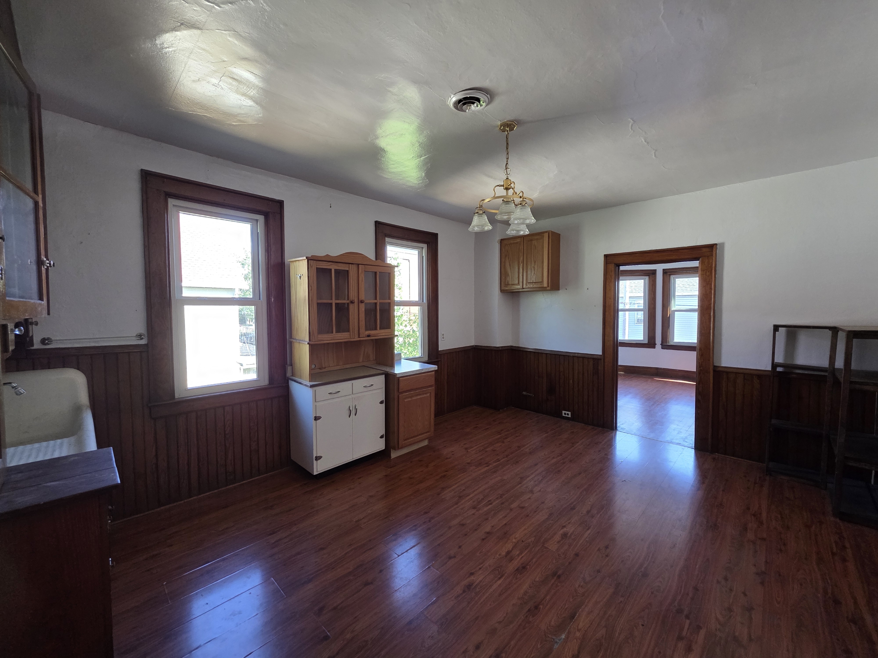 80 Gladstone Street - Apt 2